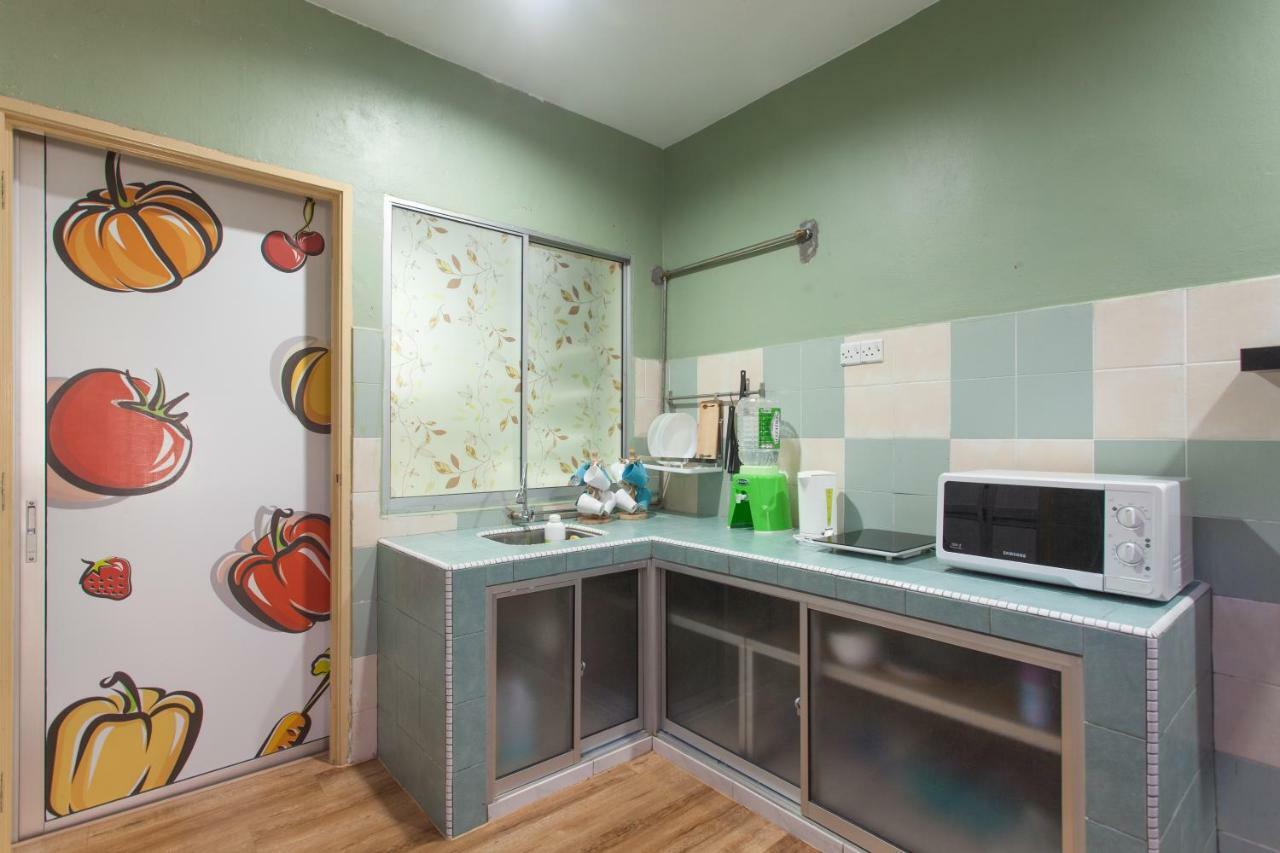 Gunung View Homestay 10 To 12 Pax Near Sunway Tambun Ipoh Exterior foto
