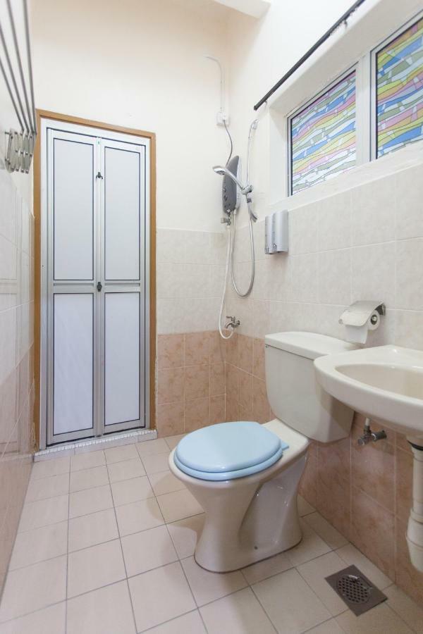 Gunung View Homestay 10 To 12 Pax Near Sunway Tambun Ipoh Exterior foto